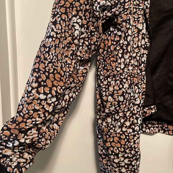 Free People Wind Breaker NWOT - Picture 3 of 5